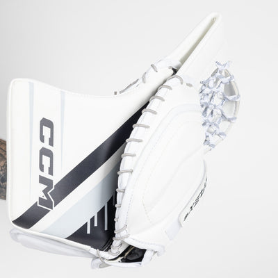CCM Extreme Flex 6 Senior Goalie Catcher - David Rittich #2 - TheHockeyShop.com