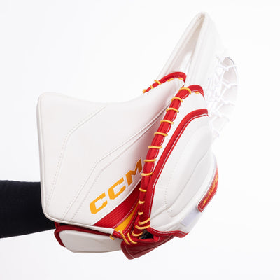 CCM Extreme Flex 6 Senior Goalie Catcher - Jacob Markstrom - TheHockeyShop.com