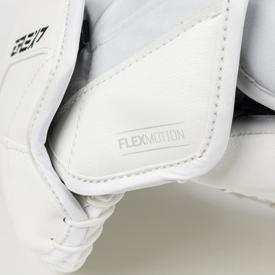 CCM Extreme Flex 7 Senior Goalie Catcher - TheHockeyShop.com
