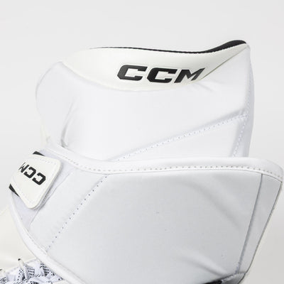 CCM Extreme Flex 7 Senior Goalie Catcher - TheHockeyShop.com