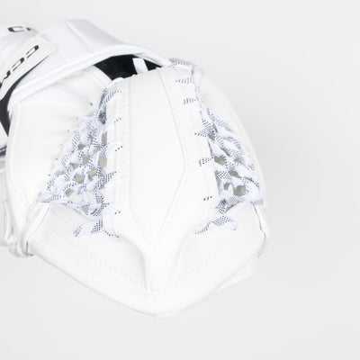 CCM Extreme Flex 7 Senior Goalie Catcher - TheHockeyShop.com