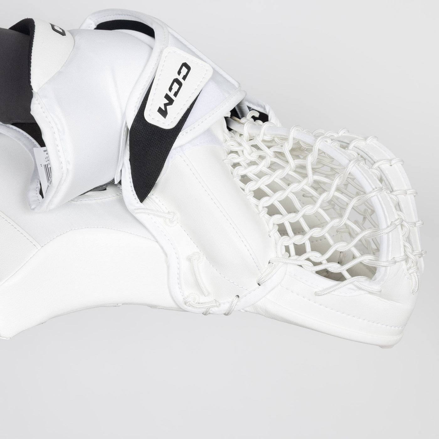 CCM Extreme Flex 7 Senior Goalie Catcher - Pro Palm - TheHockeyShop.com