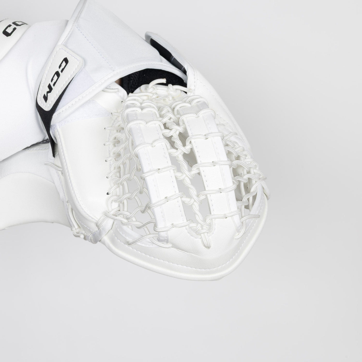 CCM Extreme Flex 7 Senior Goalie Catcher - Pro Palm - TheHockeyShop.com