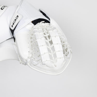CCM Extreme Flex 7 Senior Goalie Catcher - Pro Palm - TheHockeyShop.com