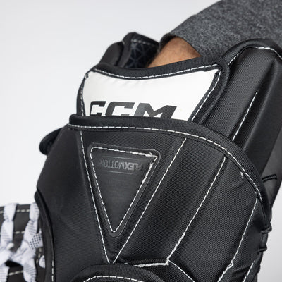 CCM Extreme Flex E6.5 Junior Goalie Catcher - Source Exclusive - The Hockey Shop Source For Sports