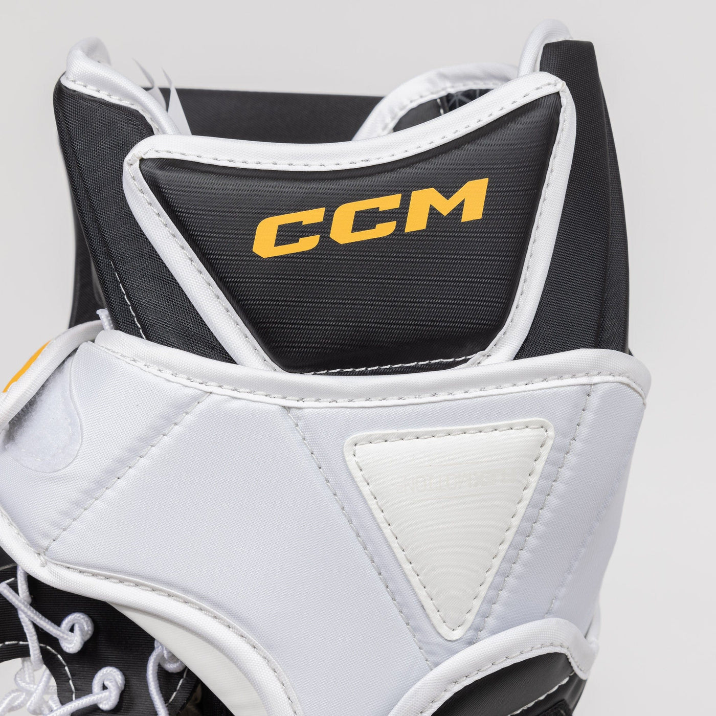 CCM Extreme Flex E6.5 Senior Goalie Catcher - The Hockey Shop Source For Sports