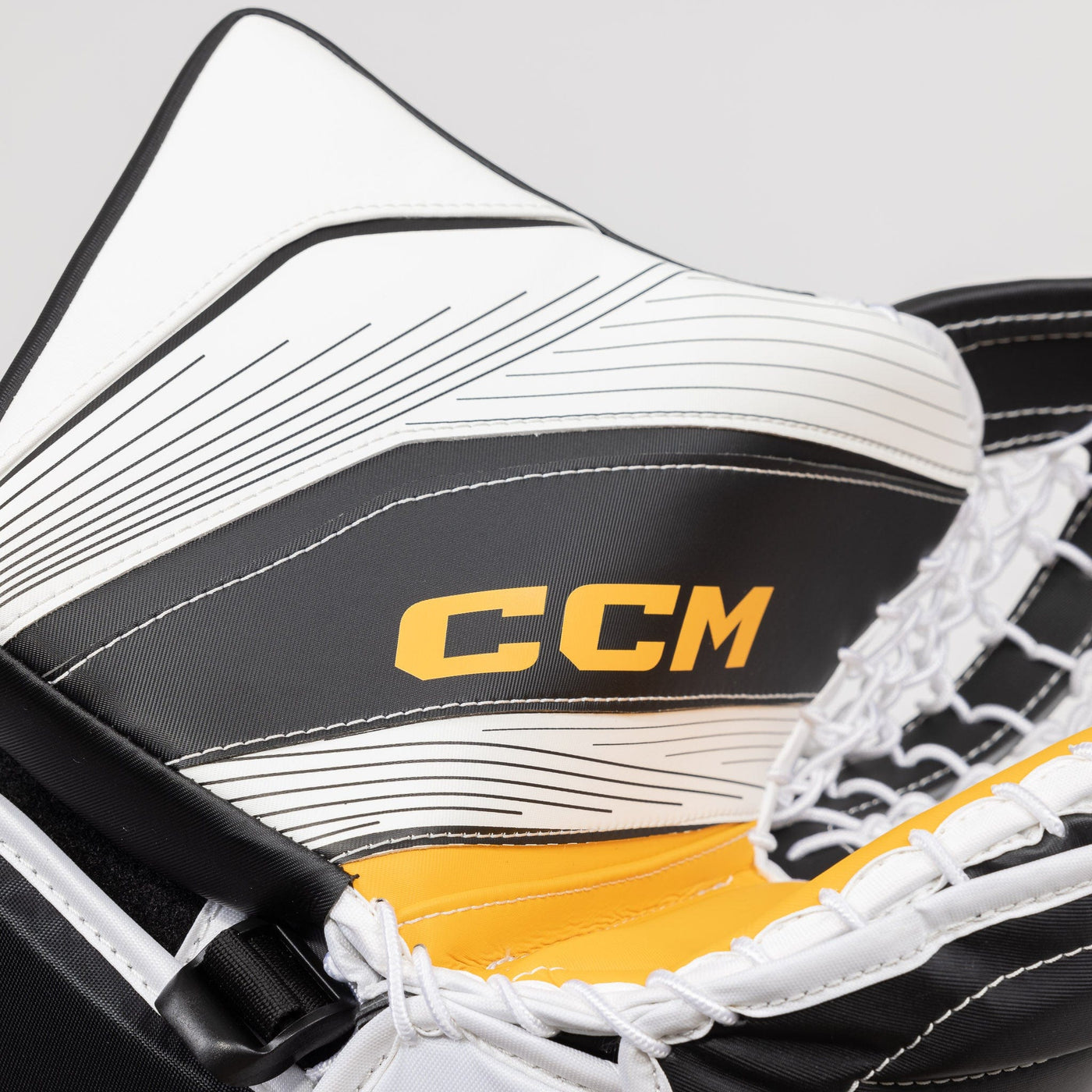 CCM Extreme Flex E6.5 Senior Goalie Catcher - The Hockey Shop Source For Sports