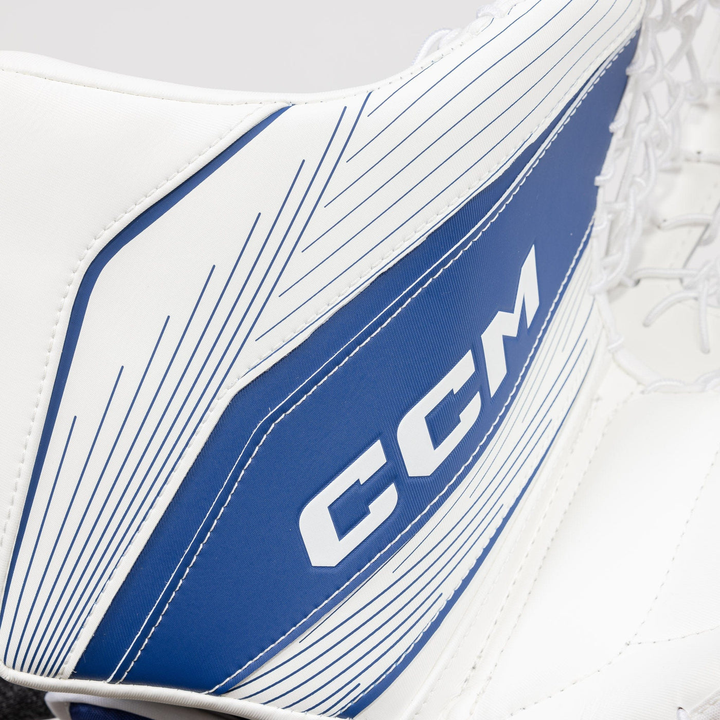 CCM Extreme Flex E6.9 Senior Goalie Catcher - The Hockey Shop Source For Sports