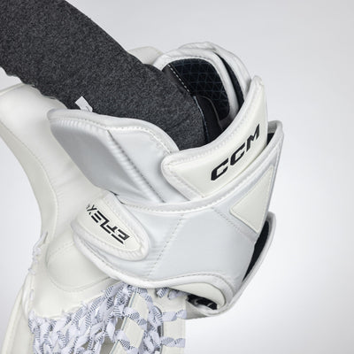 CCM Extreme Flex E6.9 Senior Goalie Catcher - Source Exclusive - The Hockey Shop Source For Sports