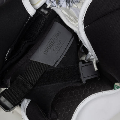 CCM Extreme Flex E7.5 Senior Goalie Catcher - TheHockeyShop.com