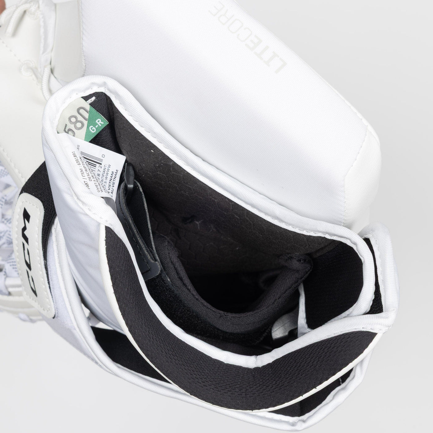 CCM Extreme Flex E7.5 Senior Goalie Catcher - TheHockeyShop.com