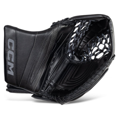 CCM Extreme Flex E7.5 Senior Goalie Catcher - TheHockeyShop.com