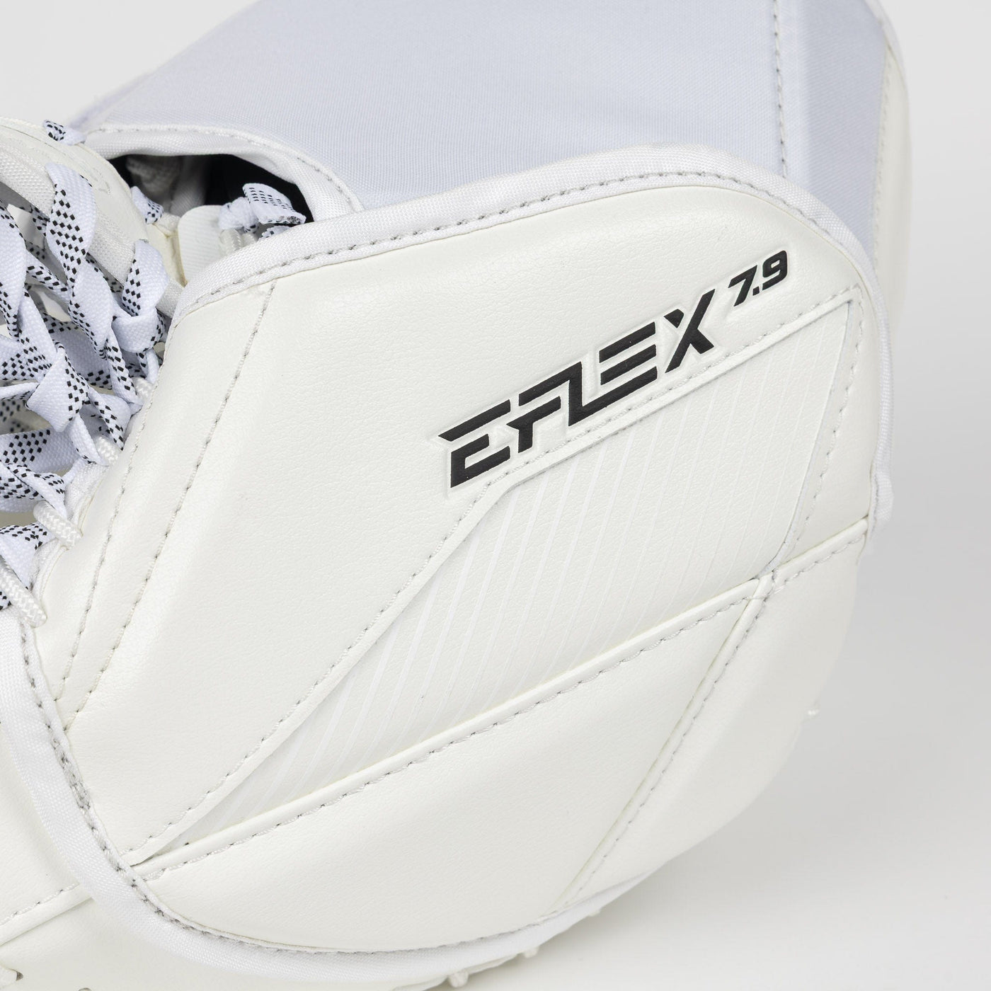 CCM Extreme Flex E7.9 Intermediate Goalie Catcher - TheHockeyShop.com