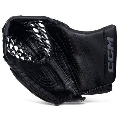 CCM Extreme Flex E7.9 Senior Goalie Catcher - TheHockeyShop.com