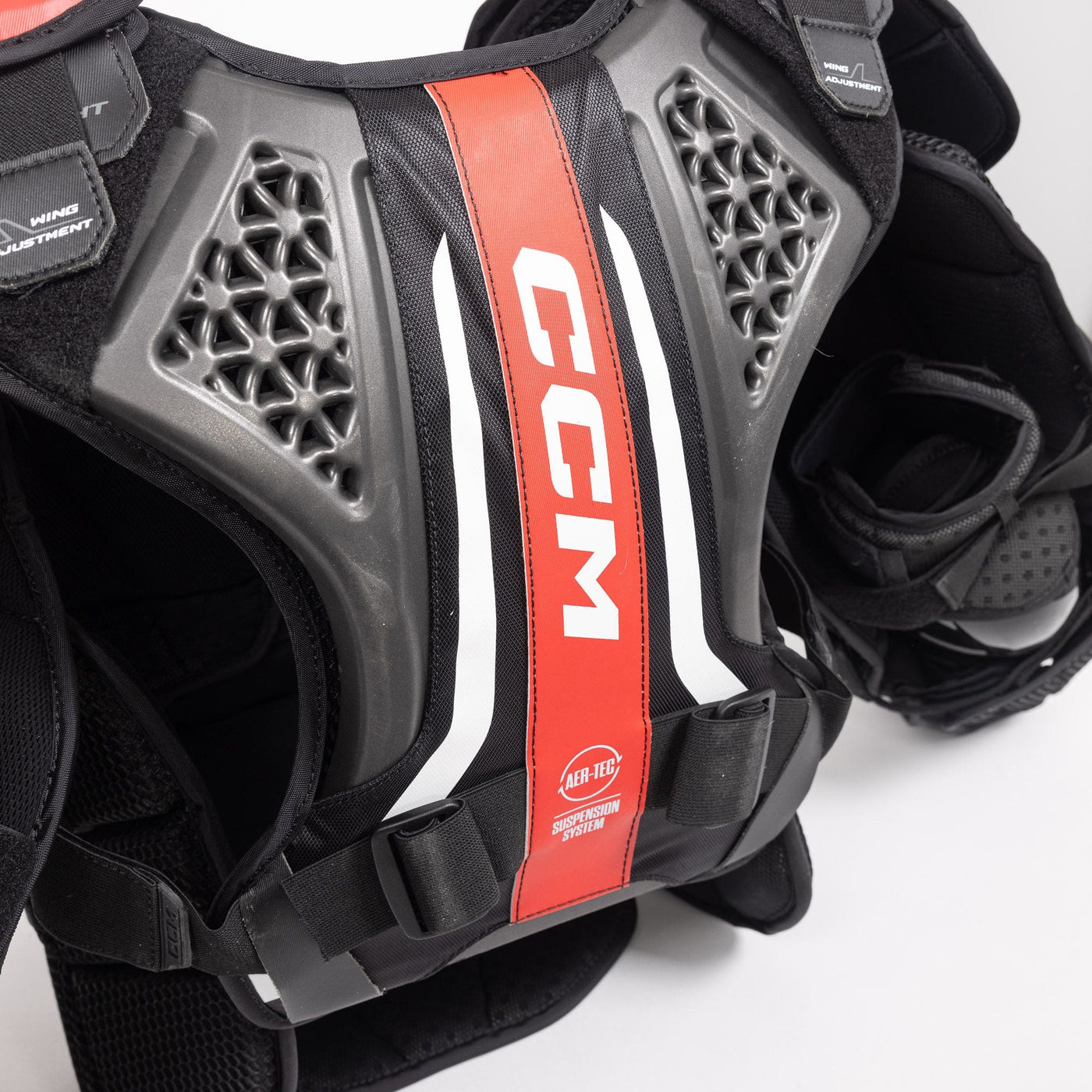 CCM Extreme Flex 6 Senior Chest & Arm Protector - The Hockey Shop Source For Sports