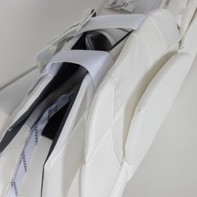 CCM Extreme Flex 7 Senior Goalie Leg Pads - TheHockeyShop.com