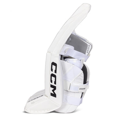 CCM Extreme Flex 7 Senior Goalie Leg Pads - TheHockeyShop.com