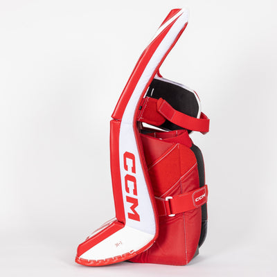 CCM Extreme Flex E7.5 Senior Goalie Leg Pads - TheHockeyShop.com