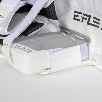 CCM Extreme Flex E7.9 Senior Goalie Leg Pads - TheHockeyShop.com