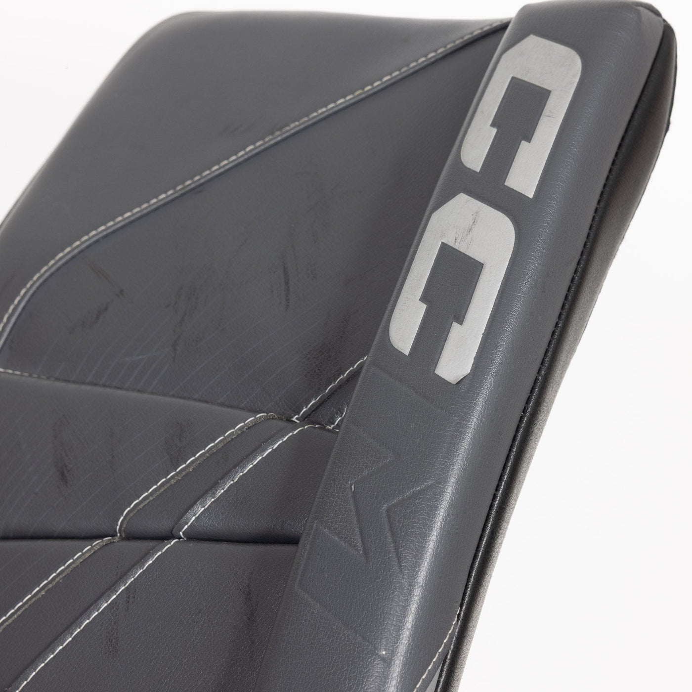 CCM Extreme Flex 6 Senior Goalie Leg Pads - Demo 32+2 - TheHockeyShop.com