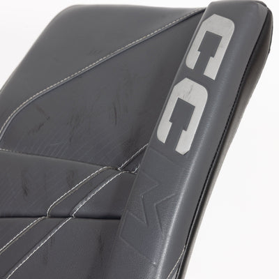 CCM Extreme Flex 6 Senior Goalie Leg Pads - Demo 32+2 - TheHockeyShop.com
