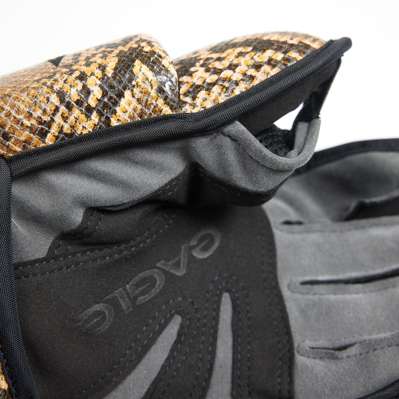 Eagle Aero Pro Senior Hockey Gloves - SnakeSkin - The Hockey Shop Source For Sports