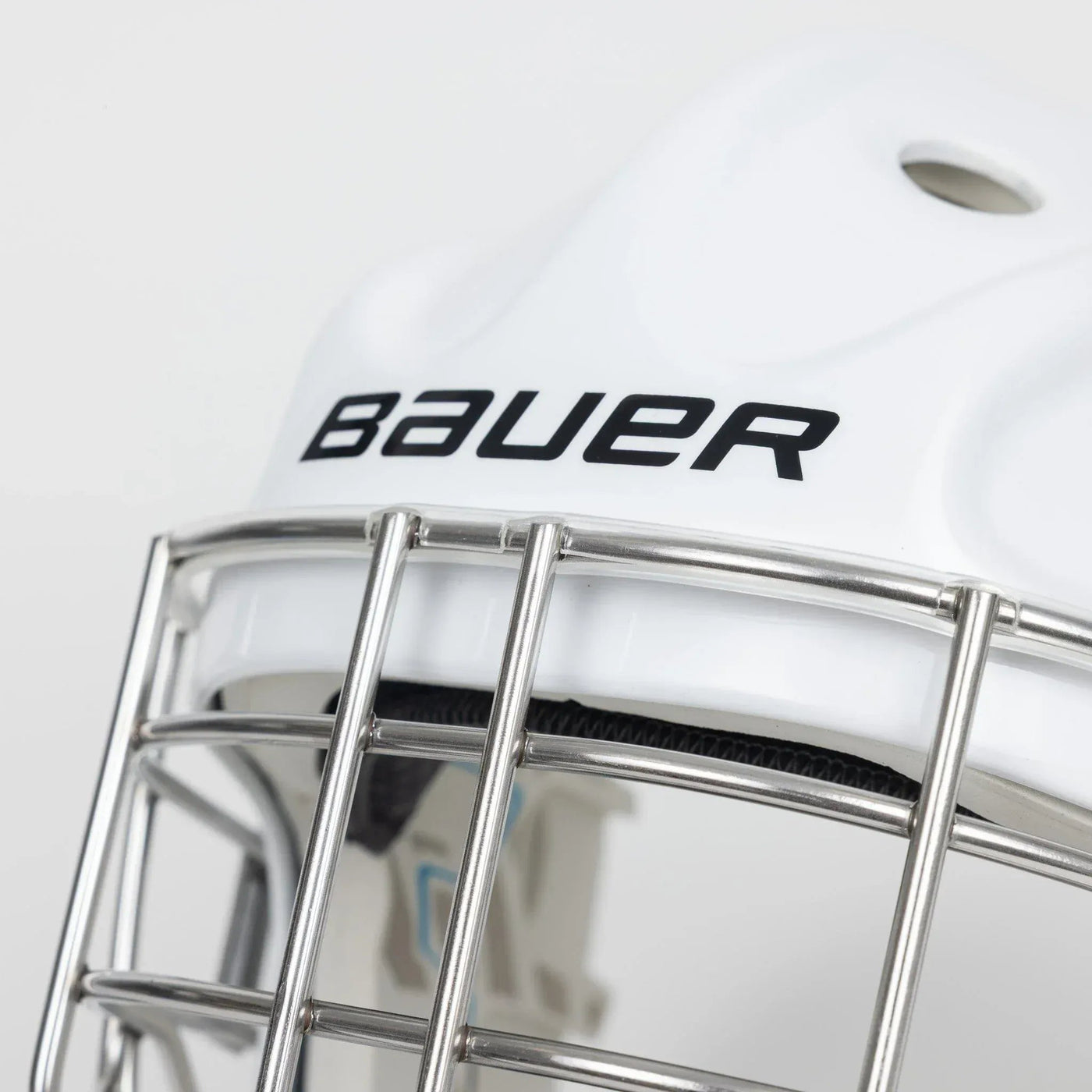 Bauer 940 Junior Goalie Mask | TheHockeyShop.com