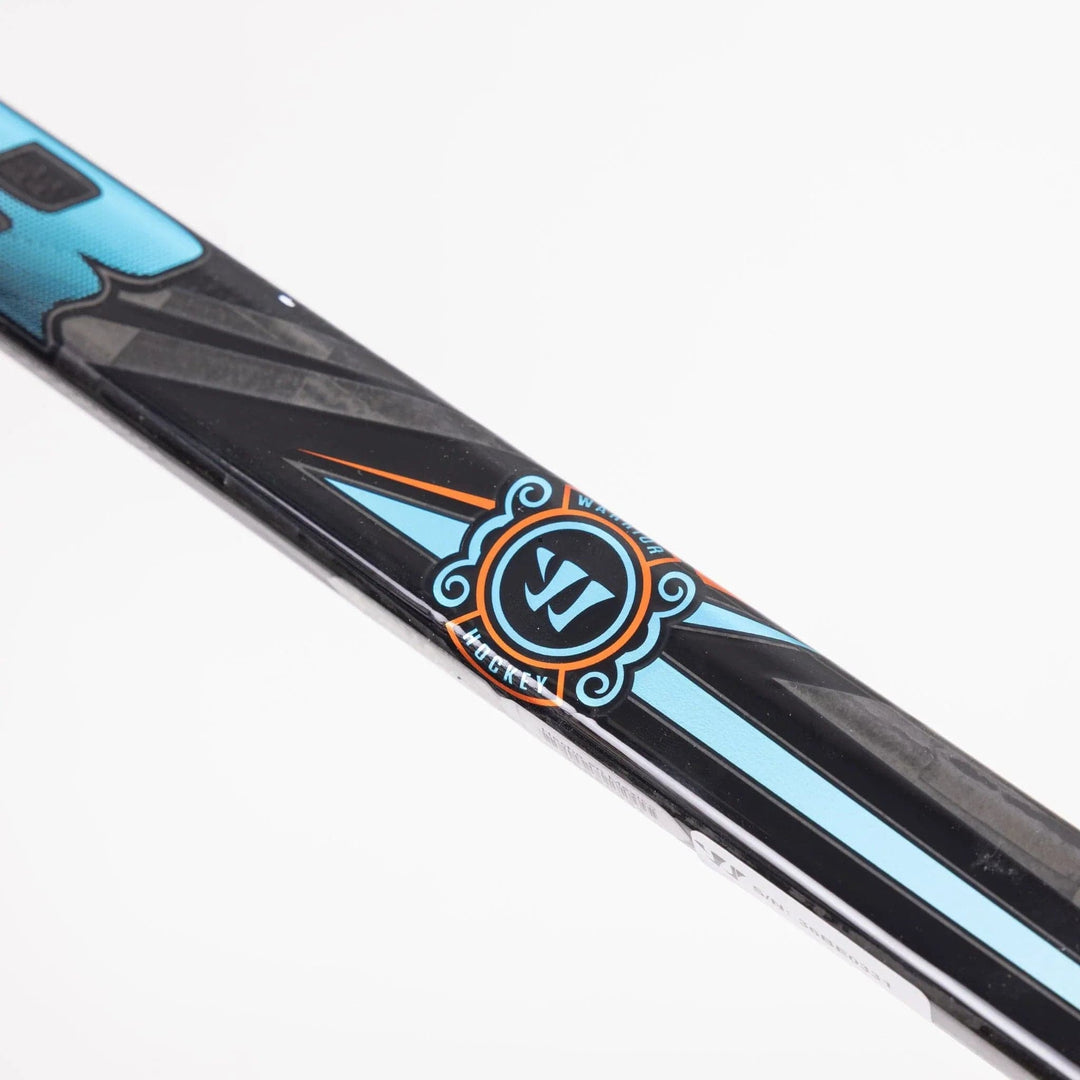 Warrior Covert Deluxe Intermediate Hockey Stick - Black