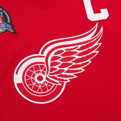 Mitchell & Ness Power Play Vintage Senior Jersey - Detroit Red Wings Steve Yzerman - TheHockeyShop.com