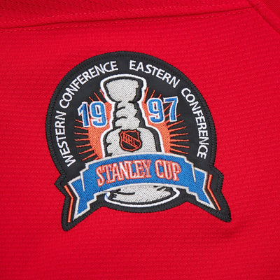 Mitchell & Ness Power Play Vintage Senior Jersey - Detroit Red Wings Steve Yzerman - TheHockeyShop.com