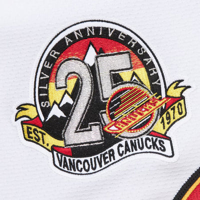 Mitchell & Ness Power Play Vintage Senior Jersey - Vancouver Canucks Gino Odjick - TheHockeyShop.com