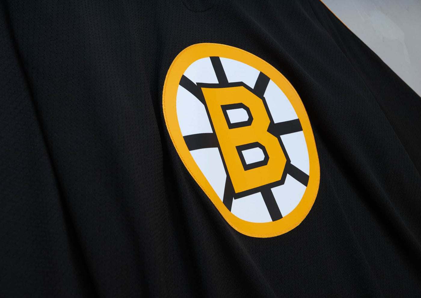 Mitchell & Ness Vintage Senior Jersey - Boston Bruins Bobby Orr - TheHockeyShop.com