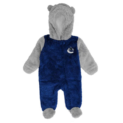 Adorable zip-up onesie with Canucks decoration. Baby, onesie, Canucks, youth, toddler, cute, kids, soft, bear
