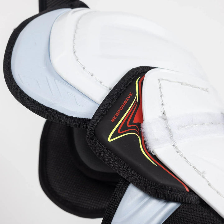 Bauer Vapor FlyPro Senior Hockey Shin Guards | TheHockeyShop.com