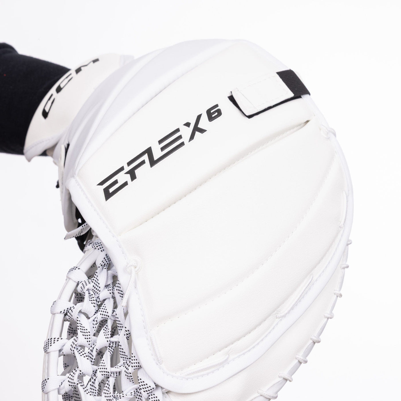 CCM Extreme Flex 6 Senior Goalie Catcher - Thatcher Demko Pro Stock - TheHockeyShop.com