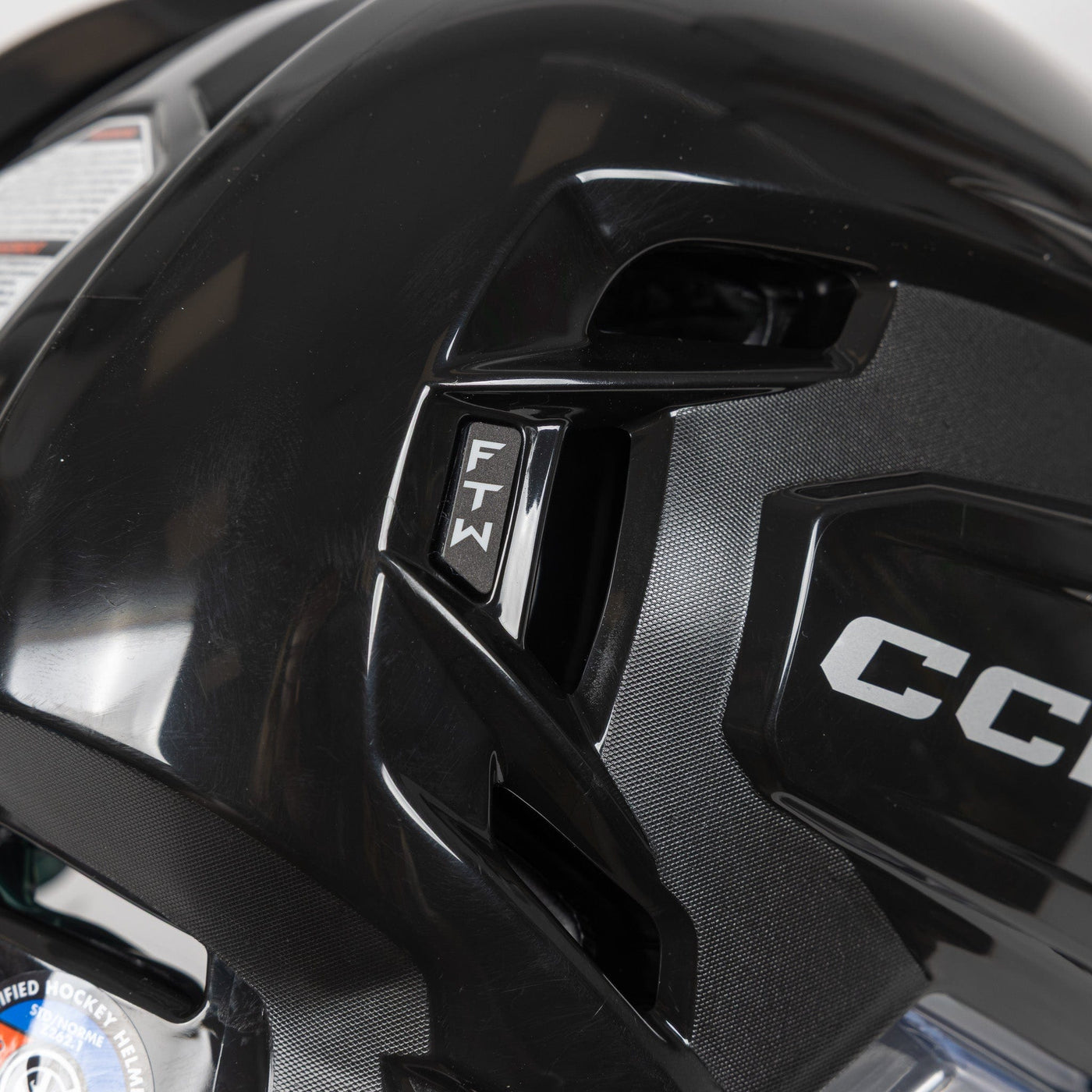 CCM Helmet/Cage Combo CCM FTW Helmet / Cage Combo - TheHockeyShop