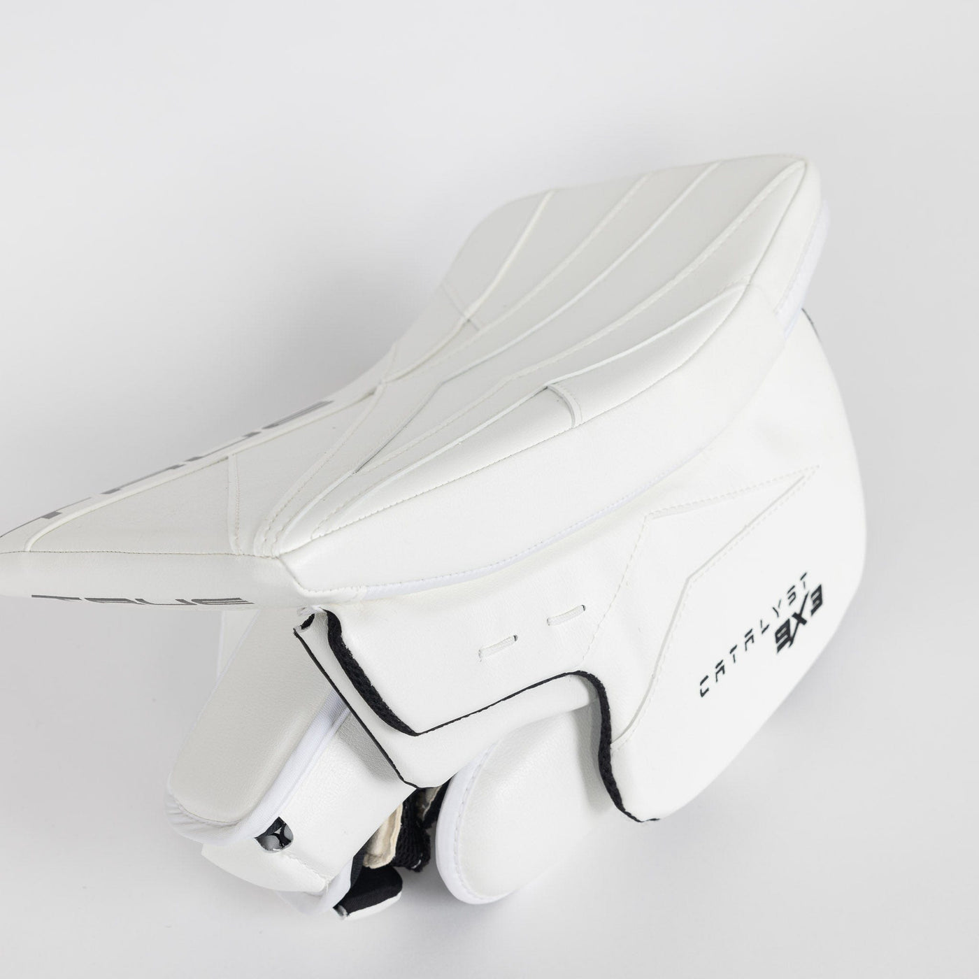 TRUE Catalyst 9X3 Senior Goalie Blocker - The Hockey Shop Source For Sports