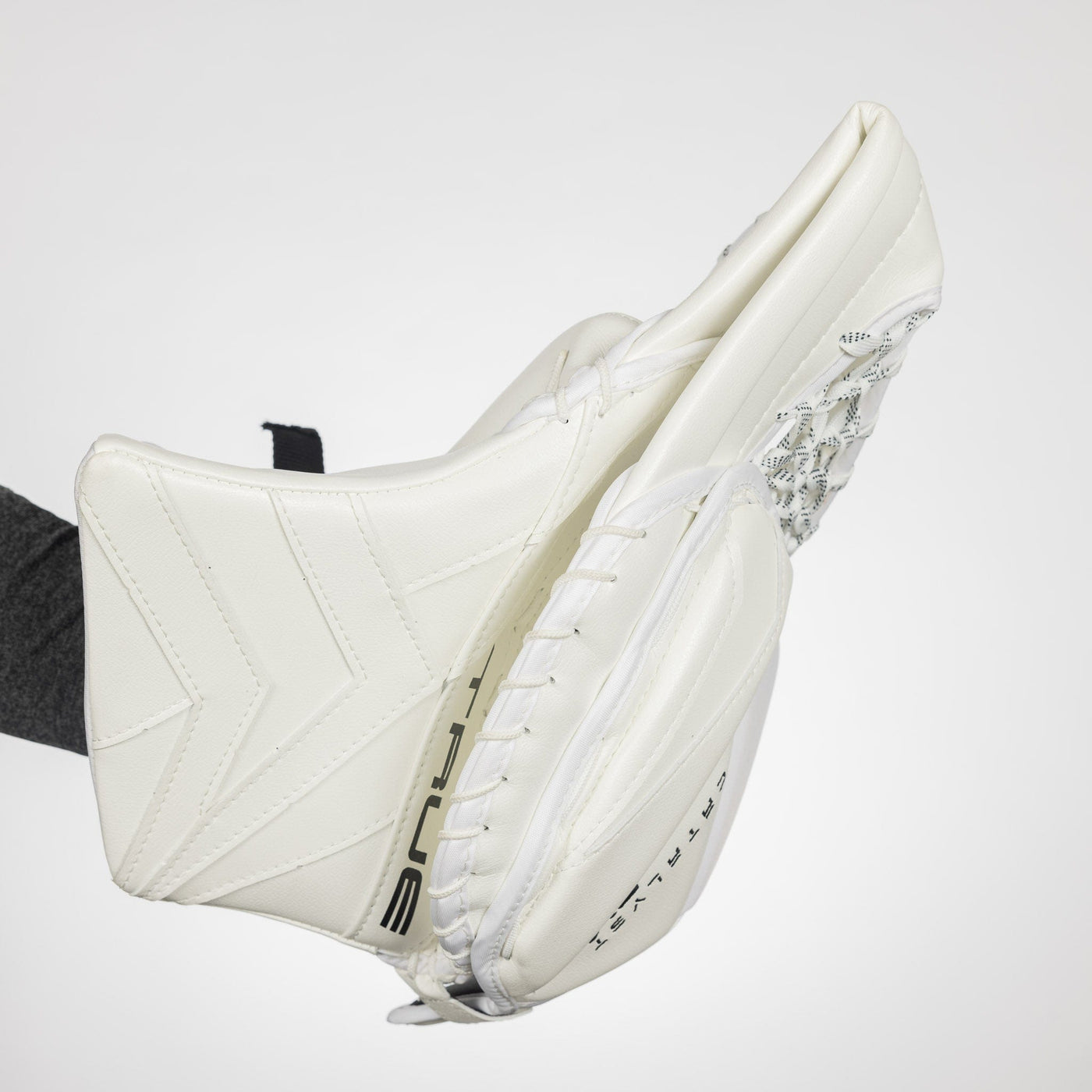 TRUE Catalyst 9X3 Senior Goalie Catcher - The Hockey Shop Source For Sports