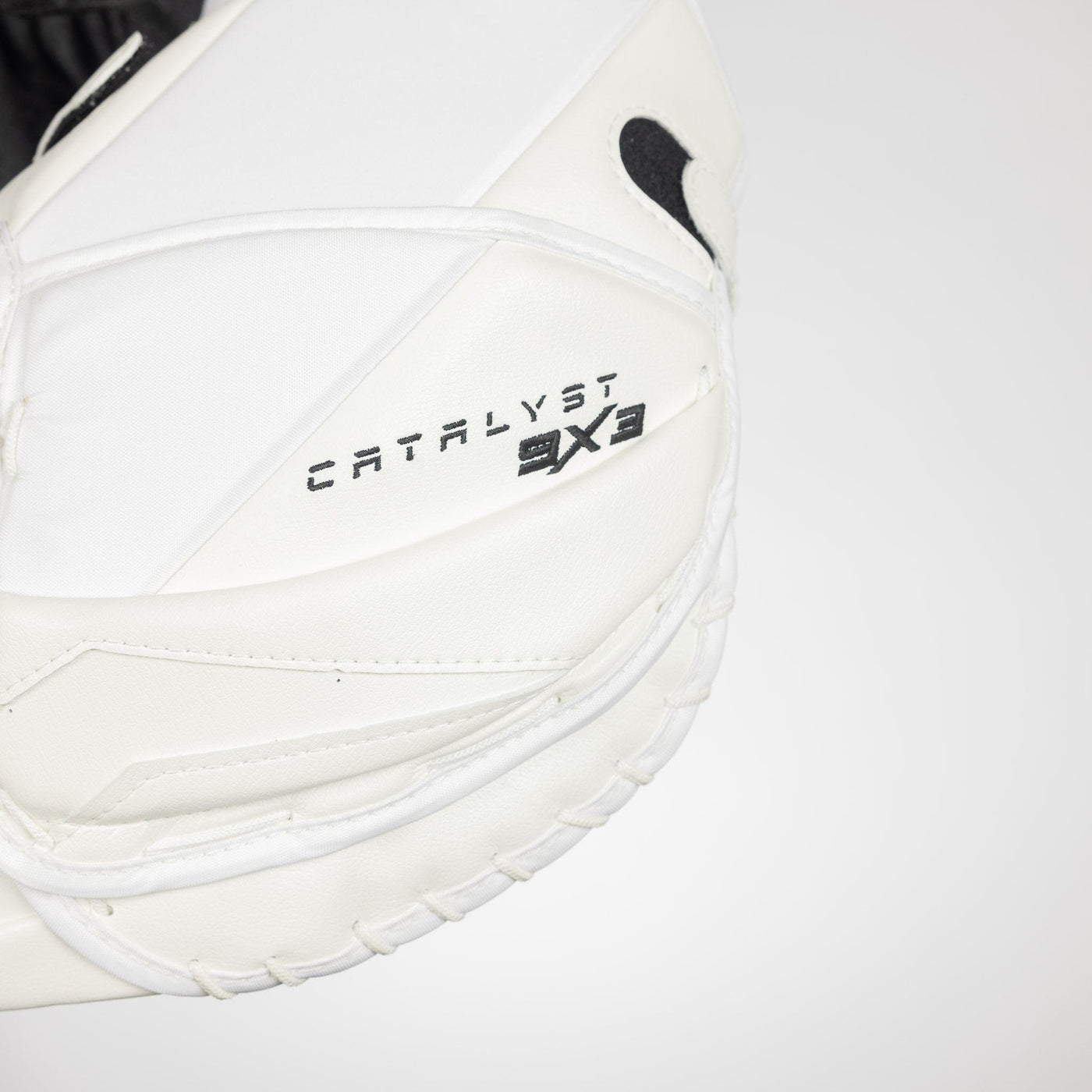 TRUE Catalyst 9X3 Senior Goalie Catcher - The Hockey Shop Source For Sports