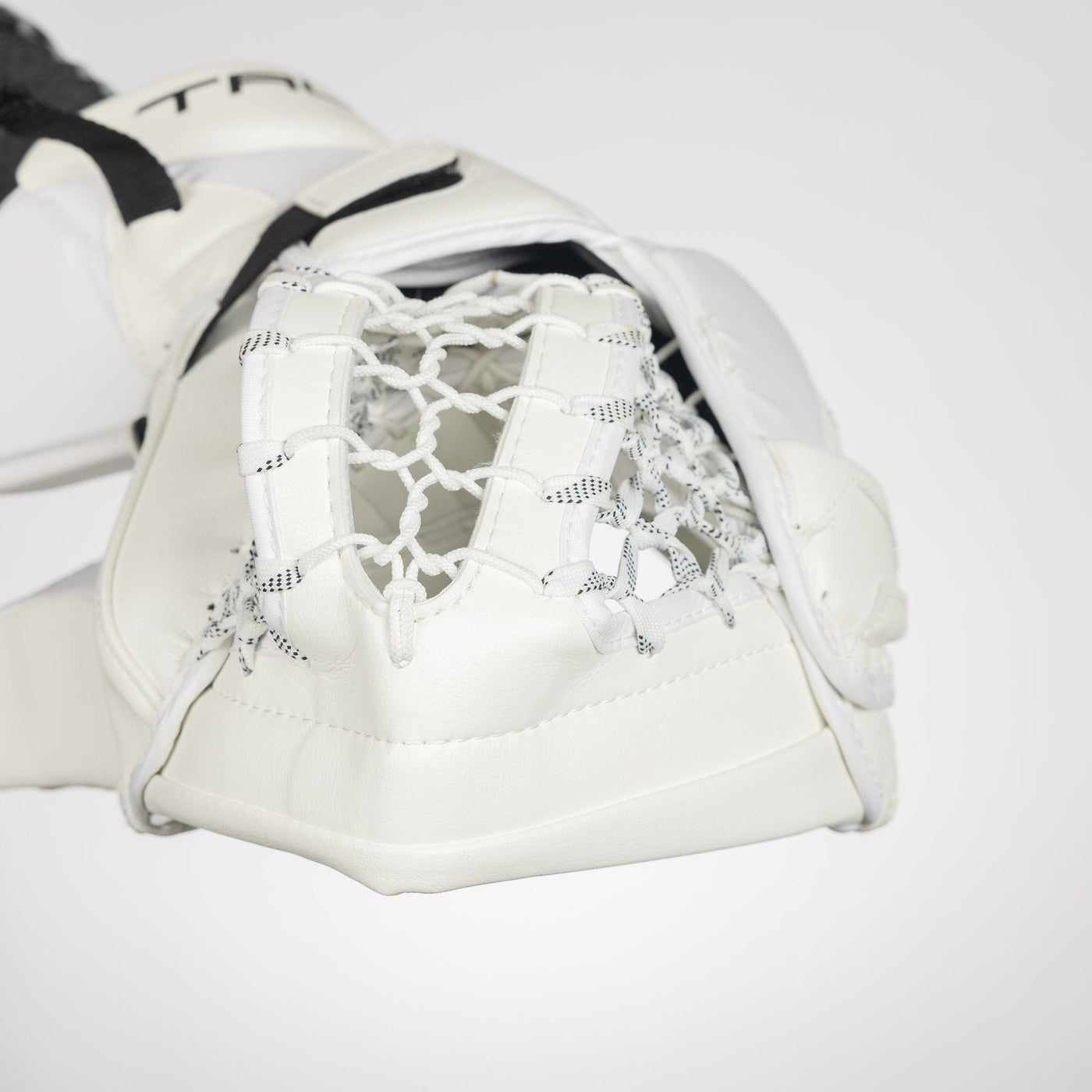 TRUE Catalyst 9X3 Senior Goalie Catcher - The Hockey Shop Source For Sports