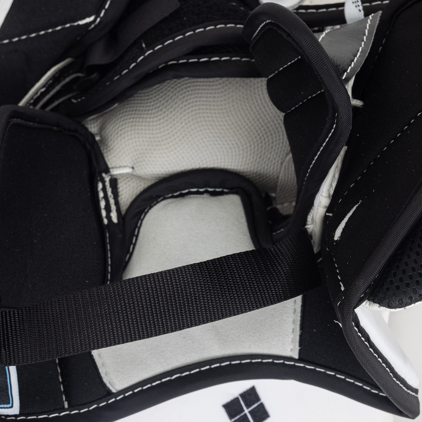 TRUE HZRDUS PX4 Senior Goalie Catcher - Domestic 580 - TheHockeyShop.com