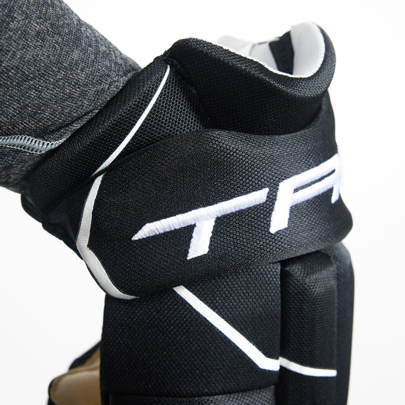 TRUE Catalyst 5X3 Junior Hockey Glove - The Hockey Shop Source For Sports