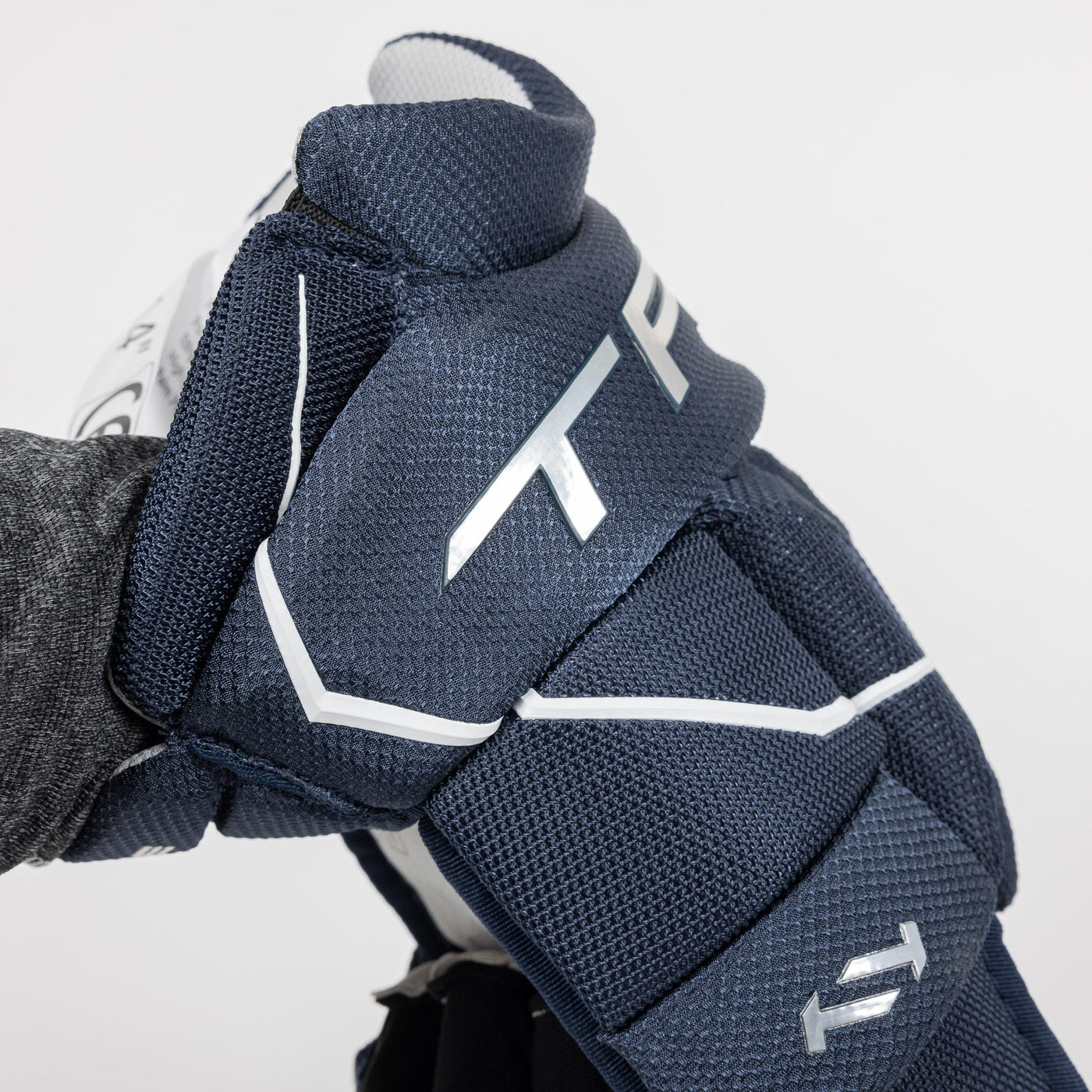 TRUE Catalyst 7X3 Junior Hockey Glove - The Hockey Shop Source For Sports