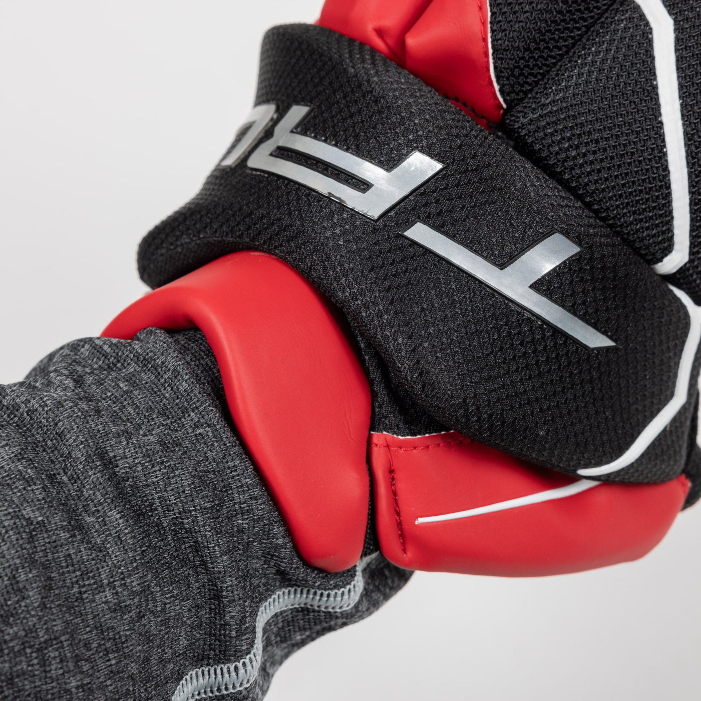 TRUE Catalyst 9X3 Junior Hockey Glove - The Hockey Shop Source For Sports