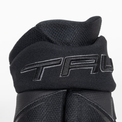 True Catalyst 9x5 Junior Hockey Glove - TheHockeyShop.com