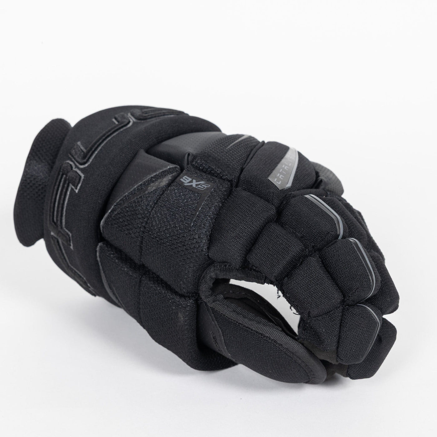 True Catalyst 9x5 Junior Hockey Glove - TheHockeyShop.com