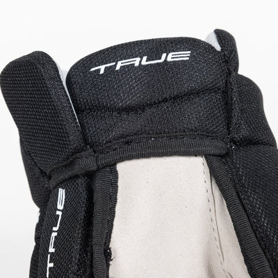 True Catalyst 9x5 Youth Hockey Glove - TheHockeyShop.com