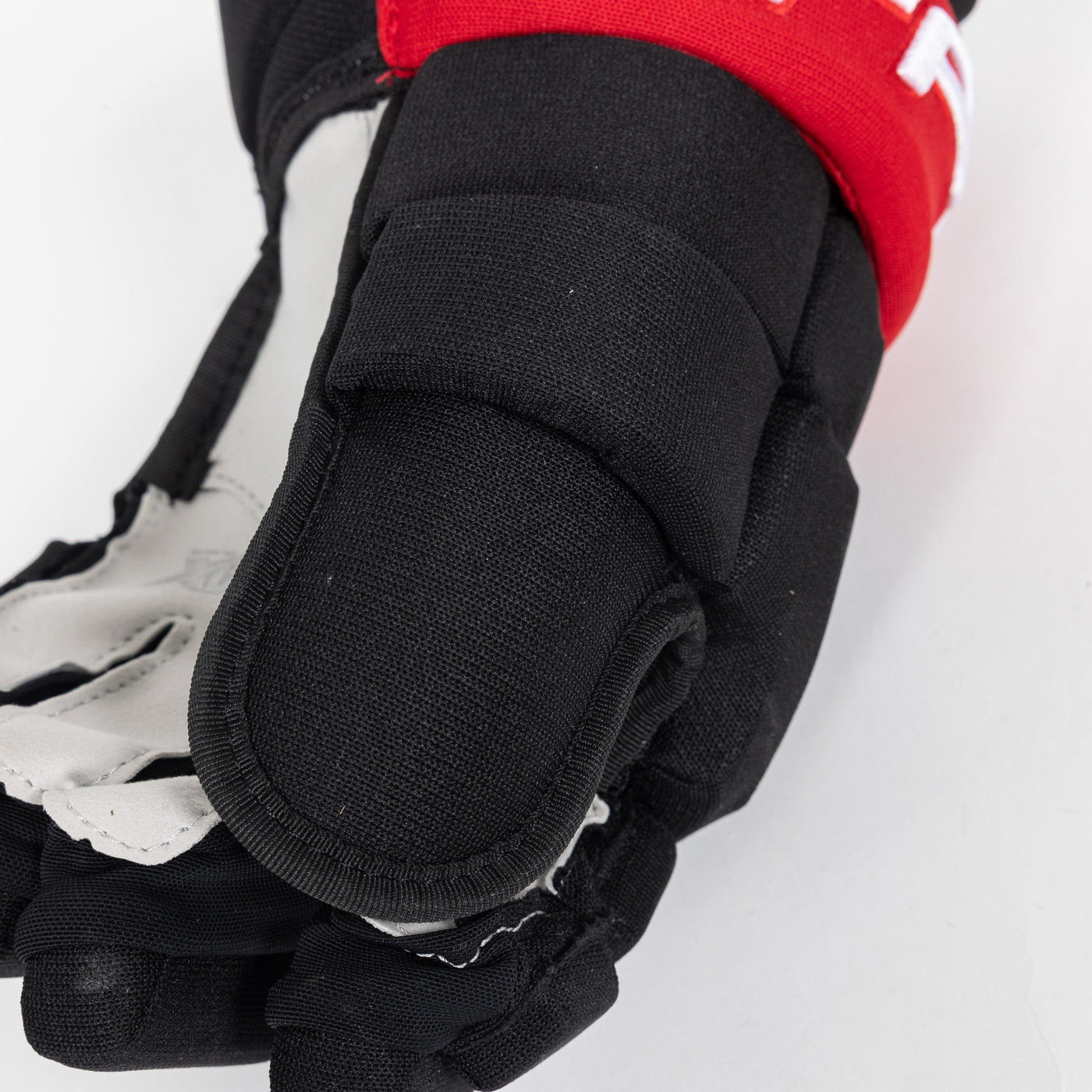 TRUE Catalyst ARC Junior Hockey Gloves - TheHockeyShop.com