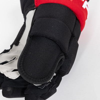 TRUE Catalyst ARC Junior Hockey Gloves - TheHockeyShop.com