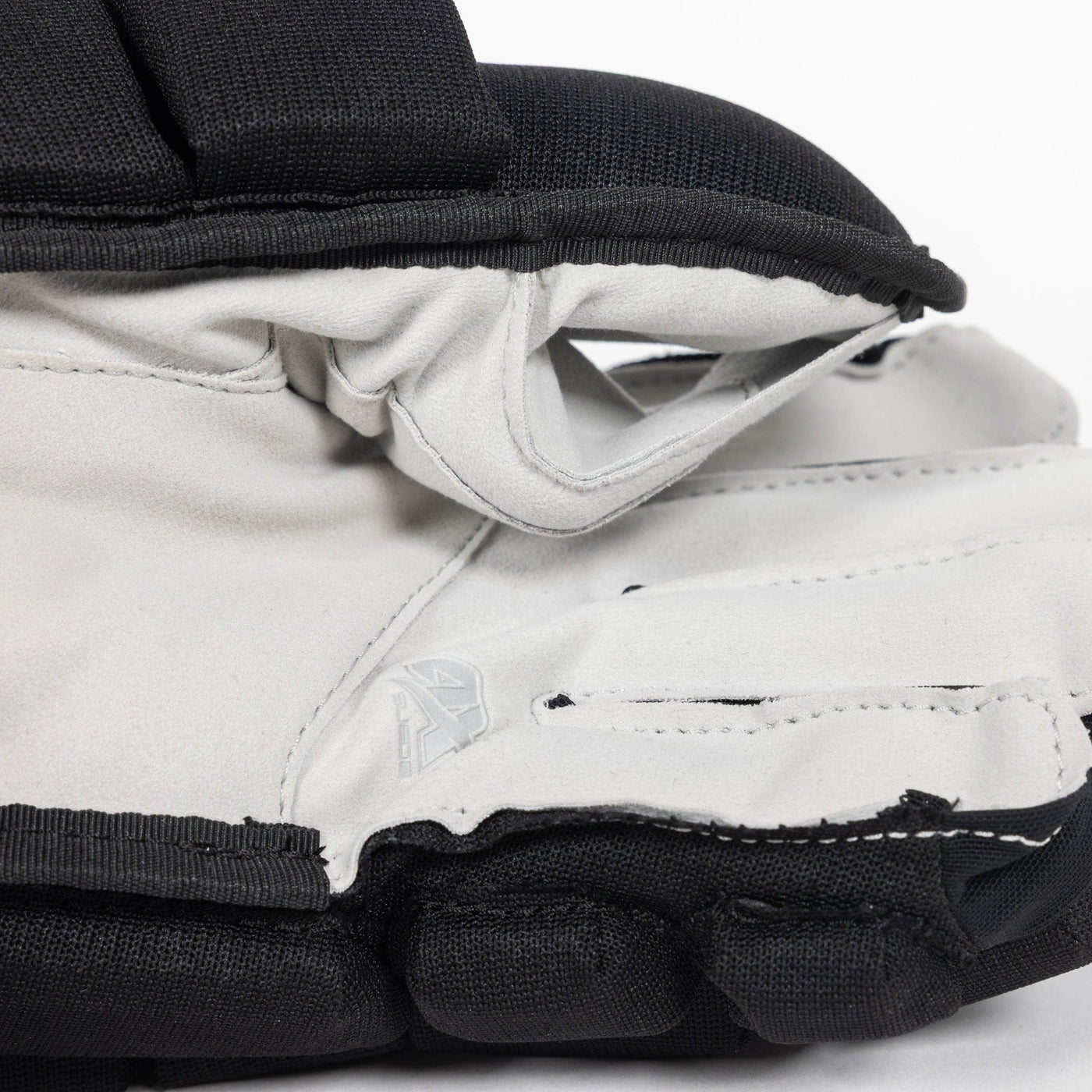 TRUE Catalyst ARC Senior Hockey Gloves - TheHockeyShop.com